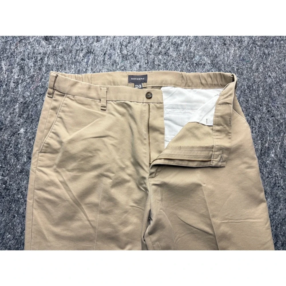 Dockers D3 Classic Fit Khaki Pants Mens 36x29 Tan Flat Front Chino Trousers